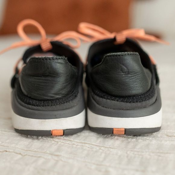 Women’s OluKai Miki Li’ Pavement/Black Quick-Drying Outdoor‎ Shoes size 8.5 - Picture 5 of 12